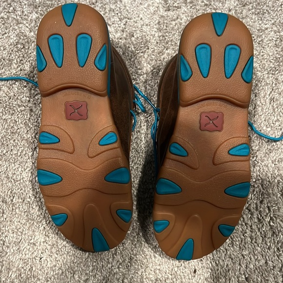 Twisted X Chukka Driving Moccasins for Ladies - Picture 4 of 6